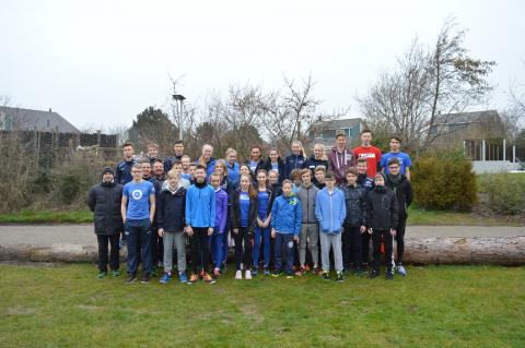 Weibliche und Männliche Jugend U16 und die Laufgruppe U18 und U20 auf Texel.